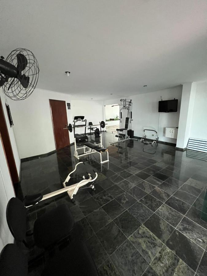 Apartamento No Guaruja Enseada A Beira Mar, Otima Localidade E Com Ar Condicionado Exterior foto