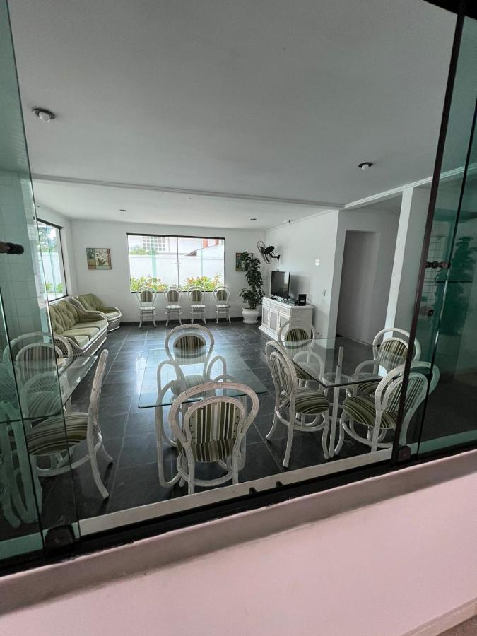 Apartamento No Guaruja Enseada A Beira Mar, Otima Localidade E Com Ar Condicionado Exterior foto